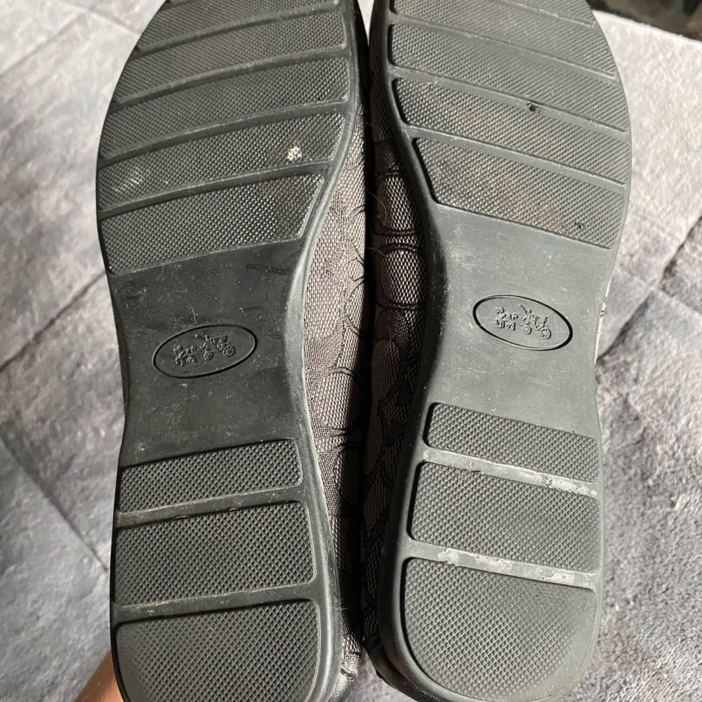 Shoes - Picture 4 of 5